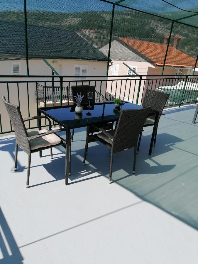 Apartmani Vesa Primošten Exterior foto